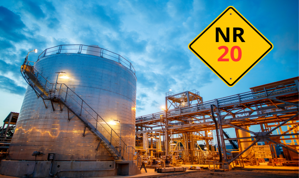 Trabalhador com luvas manuseando válvulas